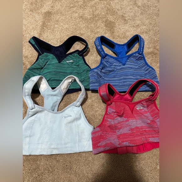 Brooks Other - Set of 4 brooks bras size 30B